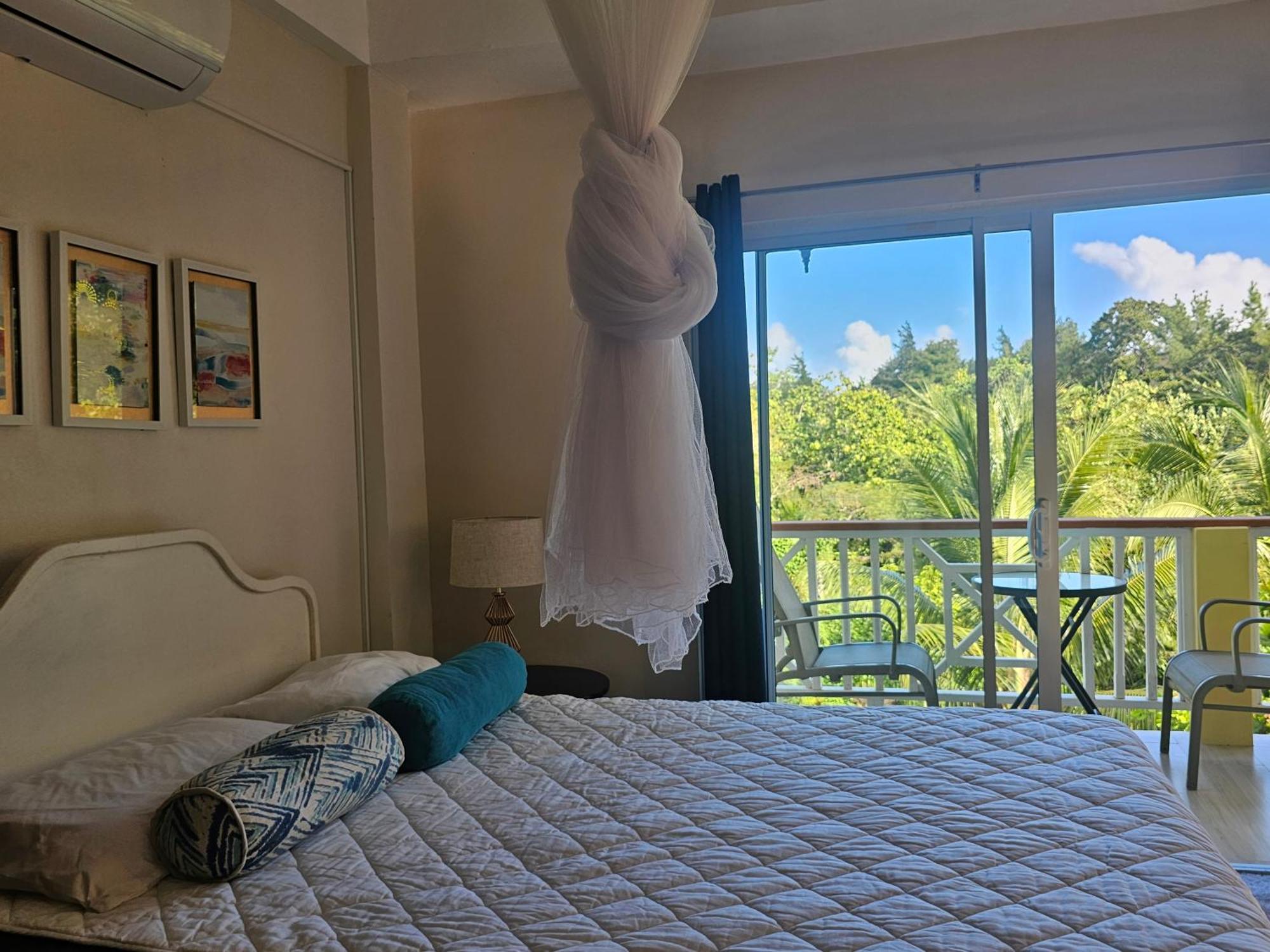 Апартаменты Royal Escape - 2 Anse La Raye Номер фото